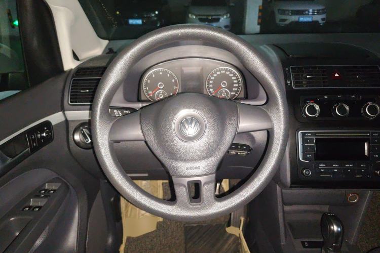 Used Volkswagen Touran 2015 1.4T DSG Comfort Edition 5 Seats Steering Wheel