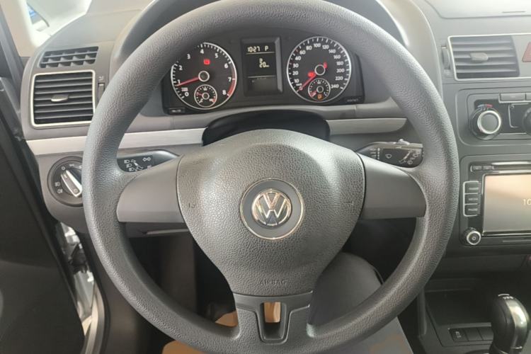Used Volkswagen Touran 2015 1.4T DSG Comfort Edition 5 Seats Steering Wheel