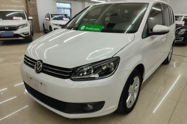 Ojetý Volkswagen Touran 2015 1.4T Manual Fashion Edition 5-Seater