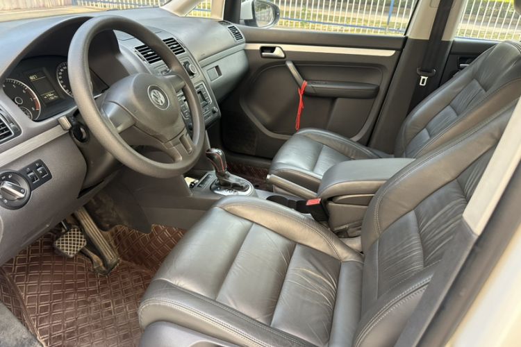 Used Volkswagen Touran 2015 1.4T DSG Comfort Edition 5 Seats Exterior 7