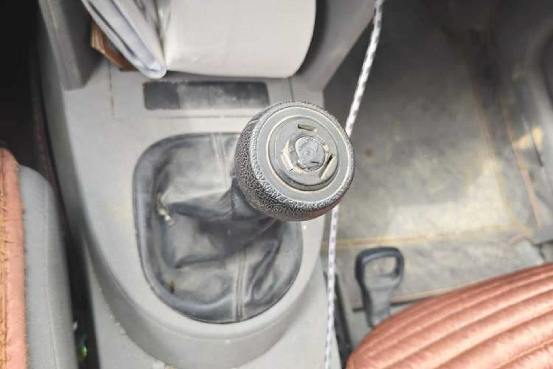Used Volkswagen Touran  Gear Lever