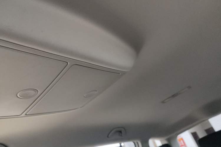 Used Volkswagen Touran 2015 1.4T Manual Fashion Edition 5-Seater Headliner
