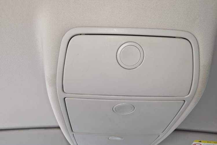 Used Volkswagen Touran 2015 1.4T Manual Fashion Edition 5-Seater Headliner