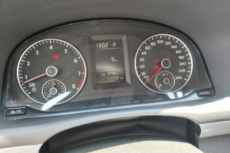 Used Volkswagen Touran 2015 1.4T DSG Comfort Edition 5 Seats Instrument Cluster