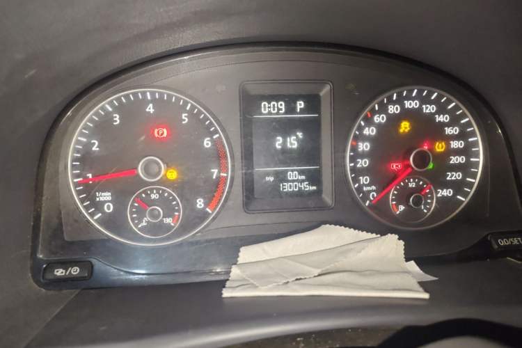 Used Volkswagen Touran 2015 1.4T DSG Comfort Edition 5 Seats Instrument Cluster