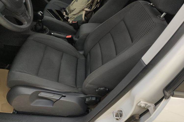 Used Volkswagen Touran 2015 1.4T Manual Fashion Edition 5-Seater Left Front Seat