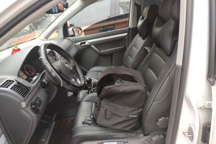 Used Volkswagen Touran 2015 1.4T Manual Fashion Edition 5-Seater Left Front Seat