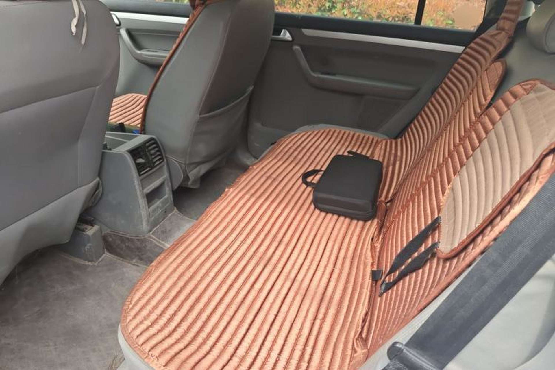 Used Volkswagen Touran  Left Rear Seat