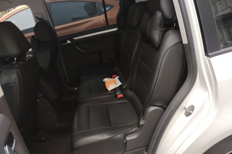 Used Volkswagen Touran 2015 1.4T Manual Fashion Edition 5-Seater Left Rear Seat