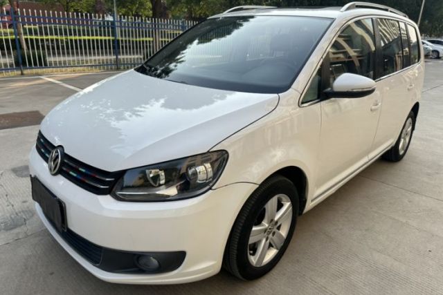 Used Volkswagen Touran 2015 1.4T DSG Comfort Edition 5 Seats