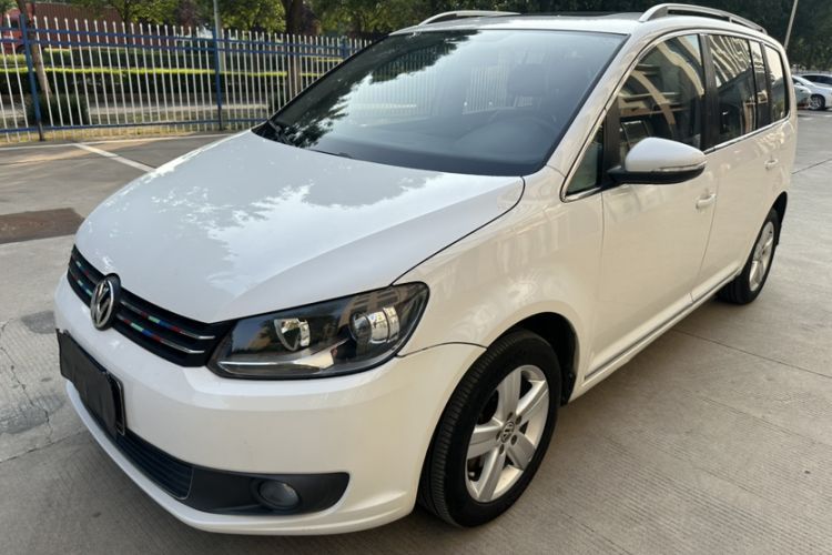 Used Volkswagen Touran 2015 1.4T DSG Comfort Edition 5 Seats Guazi used car, China used car export, Used car for sale, Used  cars, Cheapest cars for sale