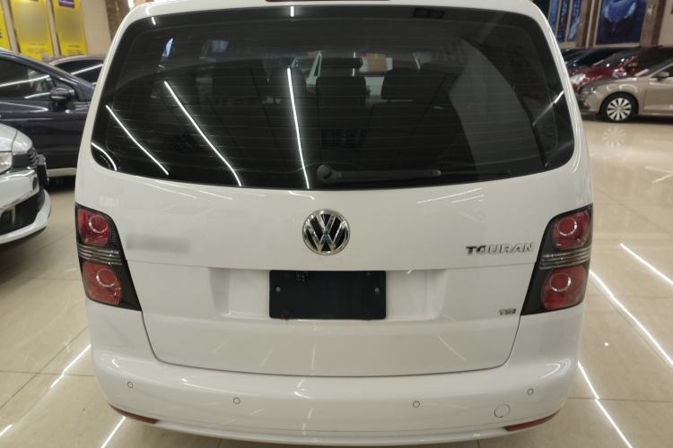Used Volkswagen Touran 2015 1.4T Manual Fashion Edition 5-Seater Rear