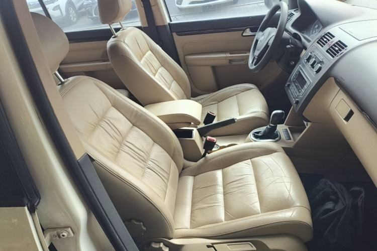 Used Volkswagen Touran 2015 1.4T DSG Comfort Edition 5 Seats Right Front Seat