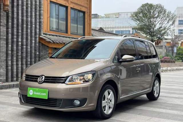 Used Volkswagen Touran 2015 1.4T Manual Comfort Edition 5-Seater