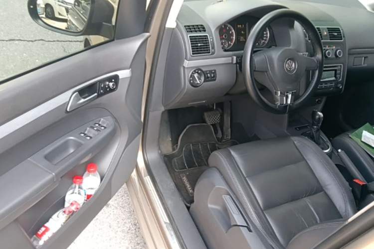 Used Volkswagen Touran 2015 1.4T DSG Comfort Edition 5 Seats Driver Seat