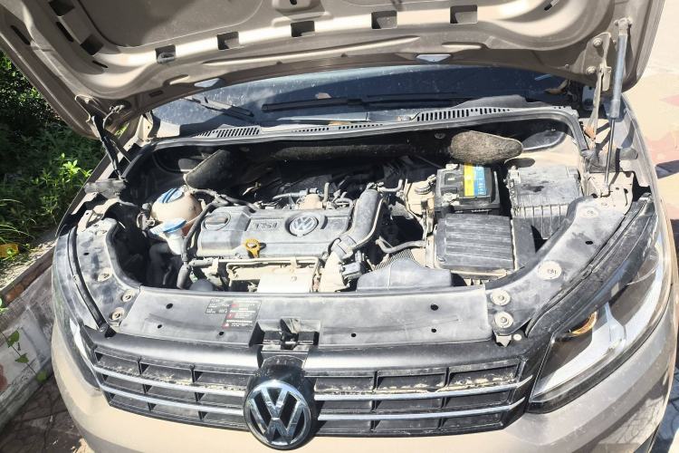 Used Volkswagen Touran 2015 1.4T DSG Comfort Edition 5 Seats Engine Bay