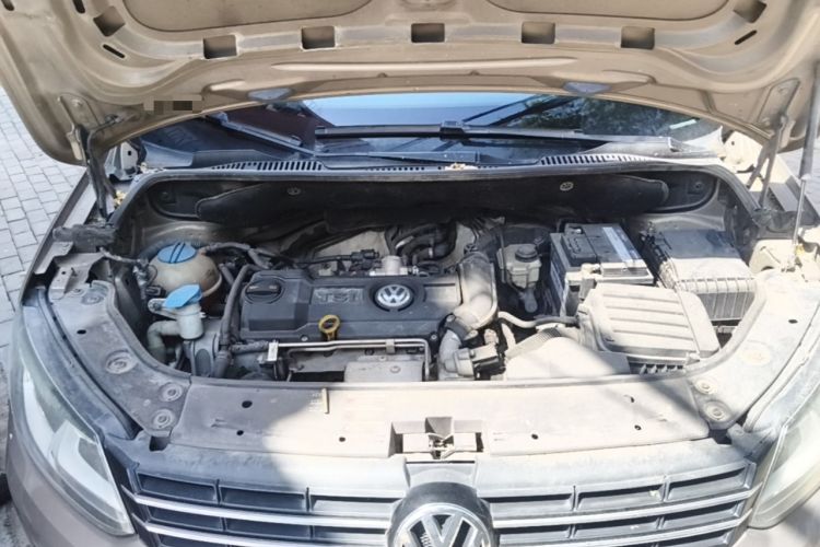 Used Volkswagen Touran 2015 1.4T Manual Fashion Edition 5-Seater Engine Bay