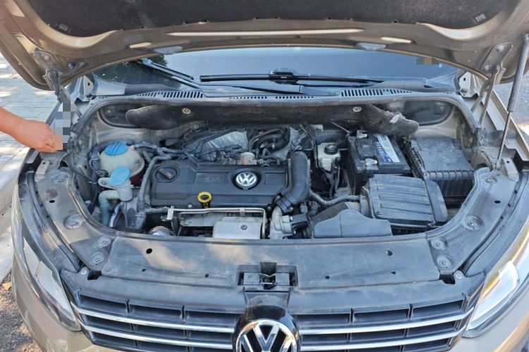 Used Volkswagen Touran 2015 1.4T DSG Comfort Edition 5 Seats Engine Bay