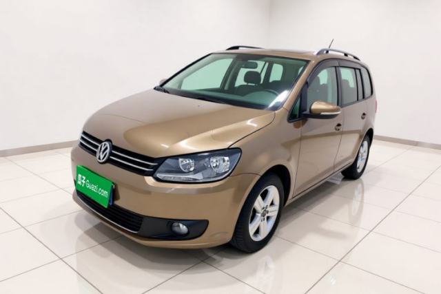 Używany Volkswagen Touran 2015 1.4T DSG Comfort Edition 5 Seats