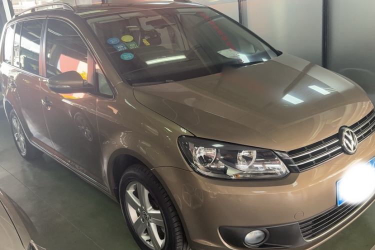Used Volkswagen Touran 2015 1.4T DSG Comfort Edition 5 Seats Exterior 1