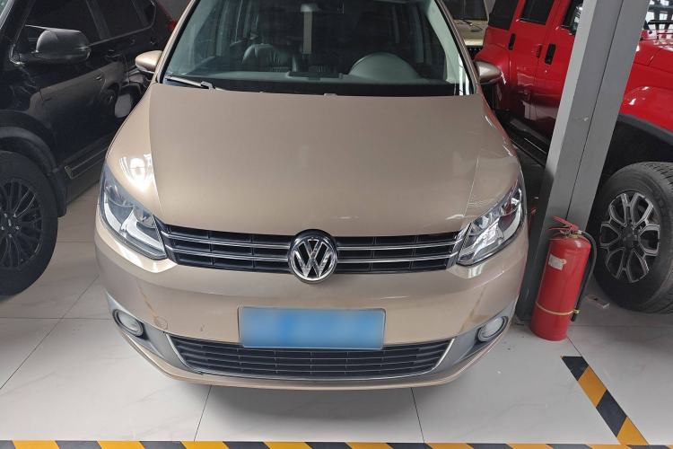 Used Volkswagen Touran 2015 1.4T DSG Comfort Edition 5 Seats Exterior 1