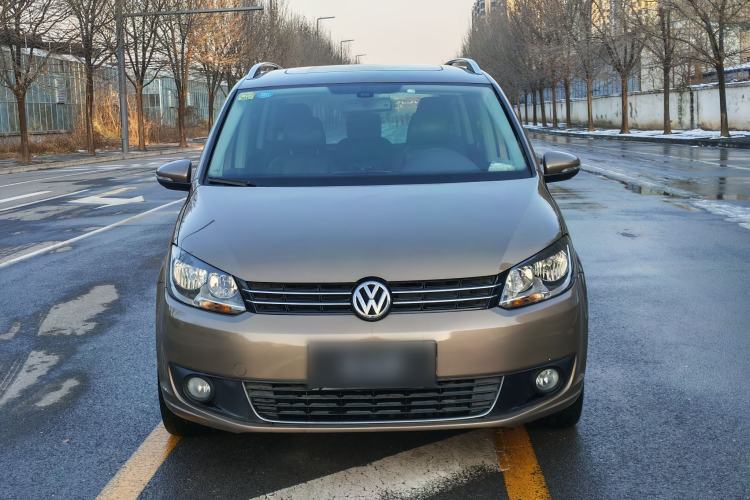 Used Volkswagen Touran 2015 1.4T DSG Comfort Edition 5 Seats Exterior 1
