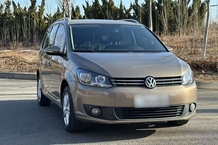 Used Volkswagen Touran 2015 1.4T DSG Comfort Edition 5 Seats Exterior 2