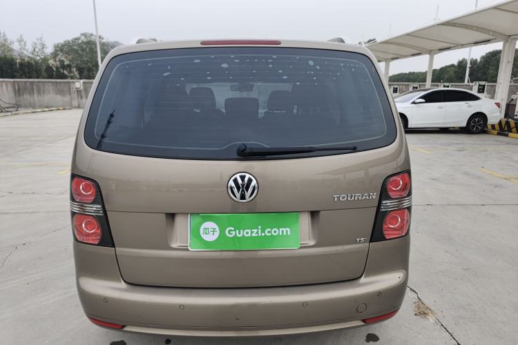 Used Volkswagen Touran 2015 1.4T DSG Comfort Edition 5 Seats Exterior 4