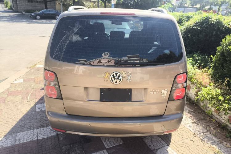 Used Volkswagen Touran 2015 1.4T DSG Comfort Edition 5 Seats Exterior 4