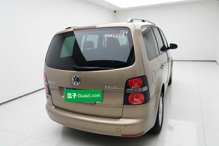 Used Volkswagen Touran 2015 1.4T DSG Comfort Edition 5 Seats Exterior 5