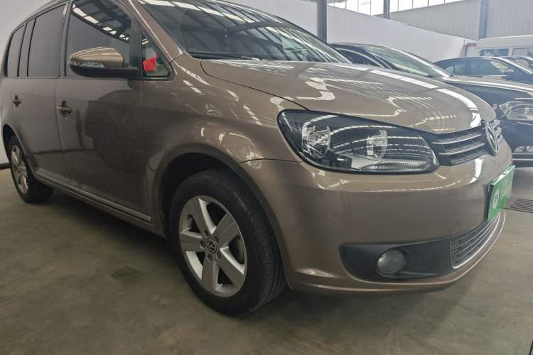 Used Volkswagen Touran 2015 1.4T DSG Comfort Edition 5 Seats Exterior 6