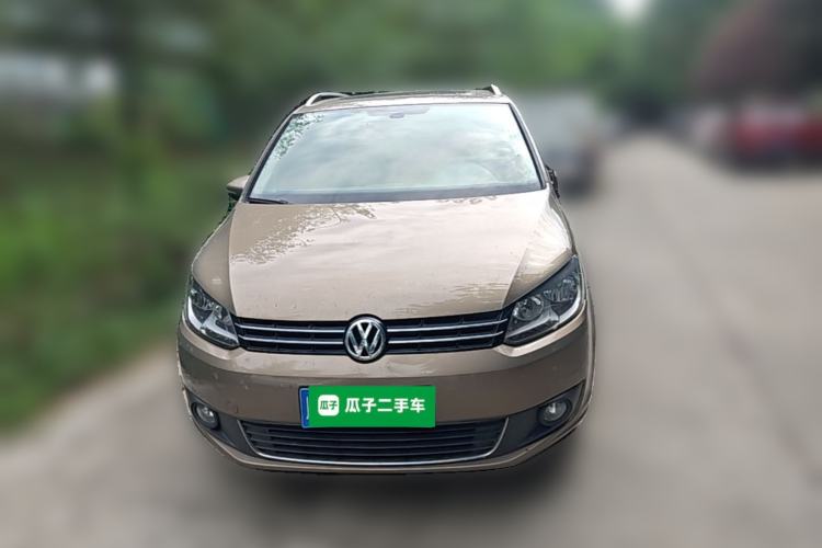 Used Volkswagen Touran 2015 1.4T Manual Comfort Edition 5-Seater Front