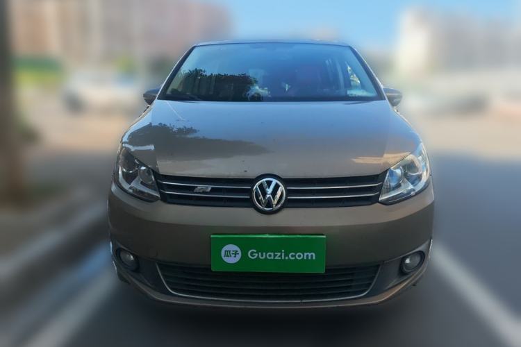 Used Volkswagen Touran 2015 1.4T Manual Fashion Edition 5-Seater Front