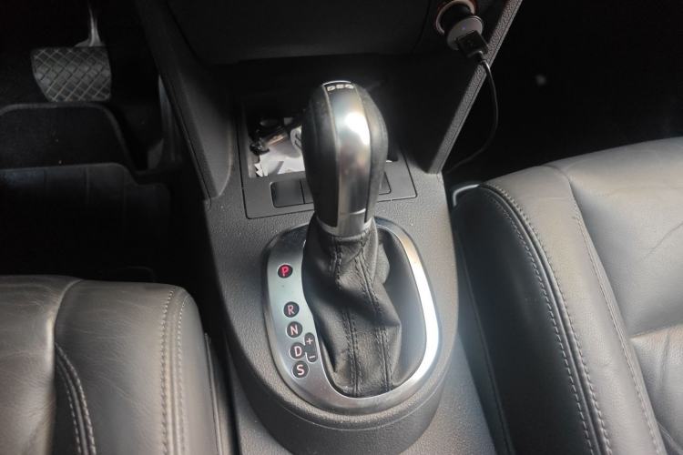 Used Volkswagen Touran 2015 1.4T DSG Comfort Edition 5 Seats Gear Lever