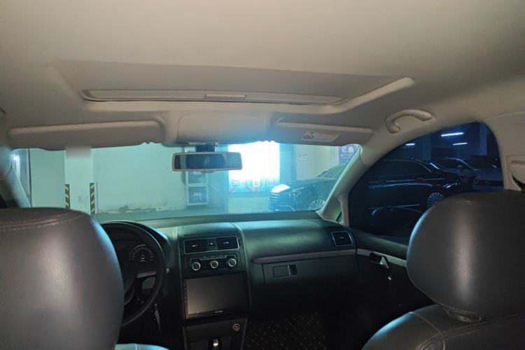 Used Volkswagen Touran 2015 1.4T DSG Comfort Edition 5 Seats Headliner