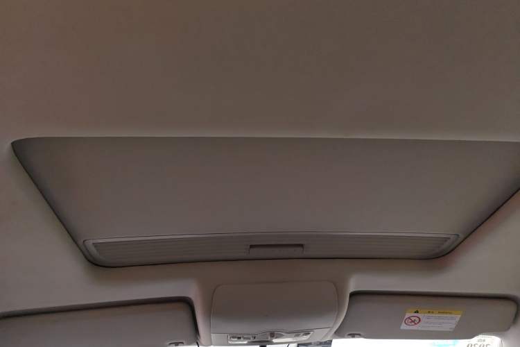 Used Volkswagen Touran 2015 1.4T DSG Comfort Edition 5 Seats Headliner
