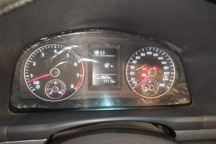Used Volkswagen Touran 2015 1.4T Manual Fashion Edition 5-Seater Instrument Cluster