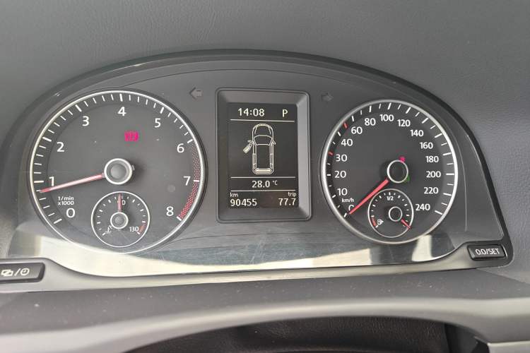 Used Volkswagen Touran 2015 1.4T DSG Flagship Edition 5-seater Instrument Cluster