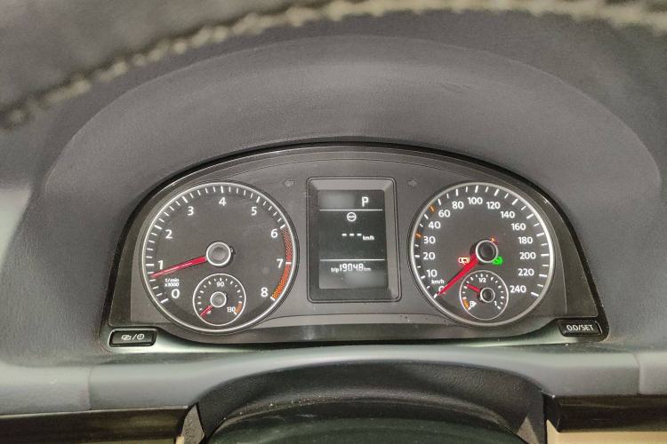 Used Volkswagen Touran 2015 1.4T DSG Comfort Edition 5 Seats Instrument Cluster