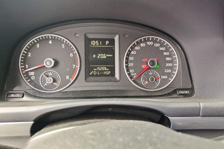 Used Volkswagen Touran 2015 1.4T DSG Comfort Edition 5 Seats Instrument Cluster