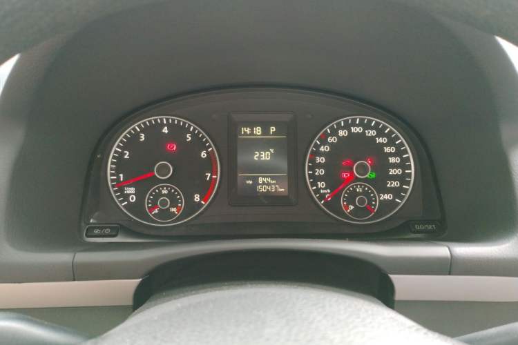 Used Volkswagen Touran 2015 1.4T DSG Comfort Edition 5 Seats Instrument Cluster