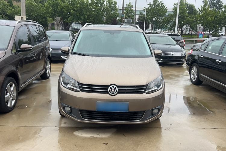 Used Volkswagen Touran 2015 1.4T DSG Comfort Edition 5 Seats Interior 9