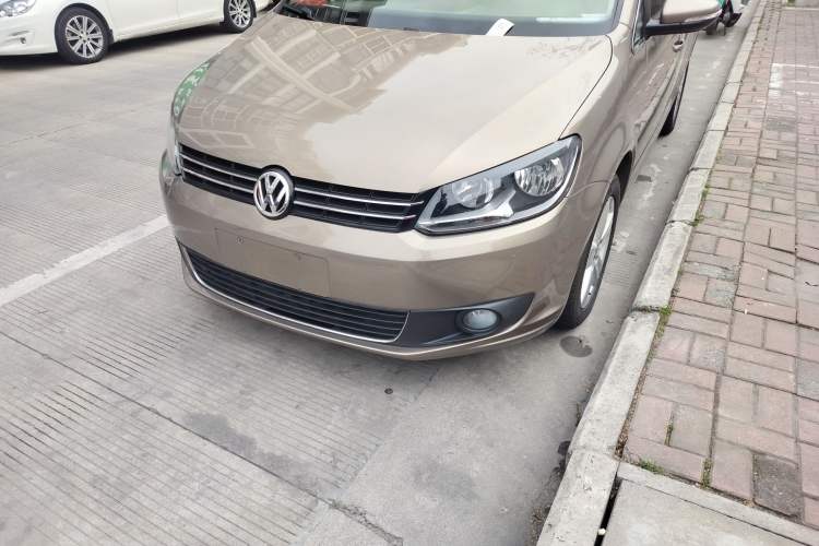 Used Volkswagen Touran 2015 1.4T Manual Comfort Edition 5-Seater Left Front Headlight