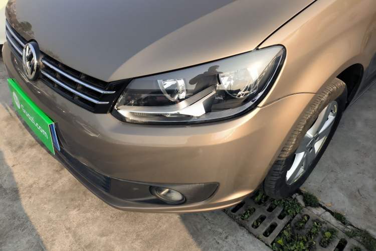 Used Volkswagen Touran 2015 1.4T Manual Fashion Edition 5-Seater Left Front Headlight