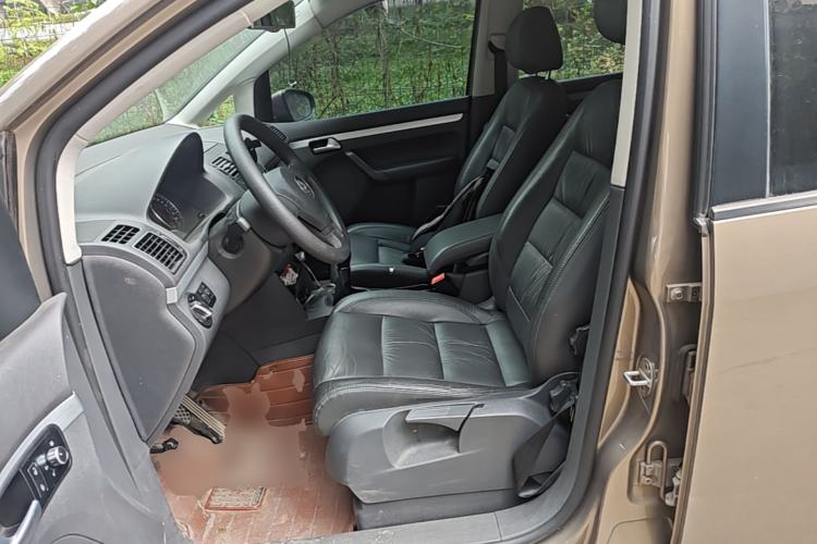Used Volkswagen Touran 2015 1.4T Manual Comfort Edition 5-Seater Left Front Seat