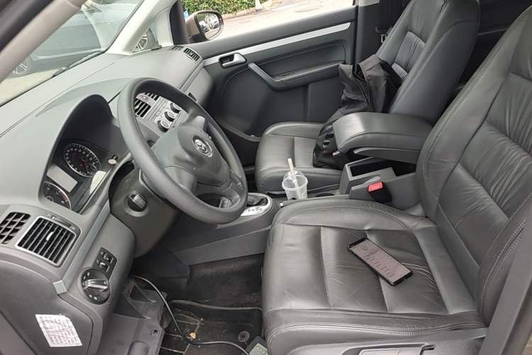 Used Volkswagen Touran 2015 1.4T DSG Comfort Edition 5 Seats Left Front Seat