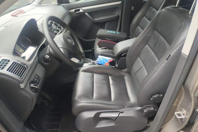 Used Volkswagen Touran 2015 1.4T DSG Comfort Edition 5 Seats Left Front Seat