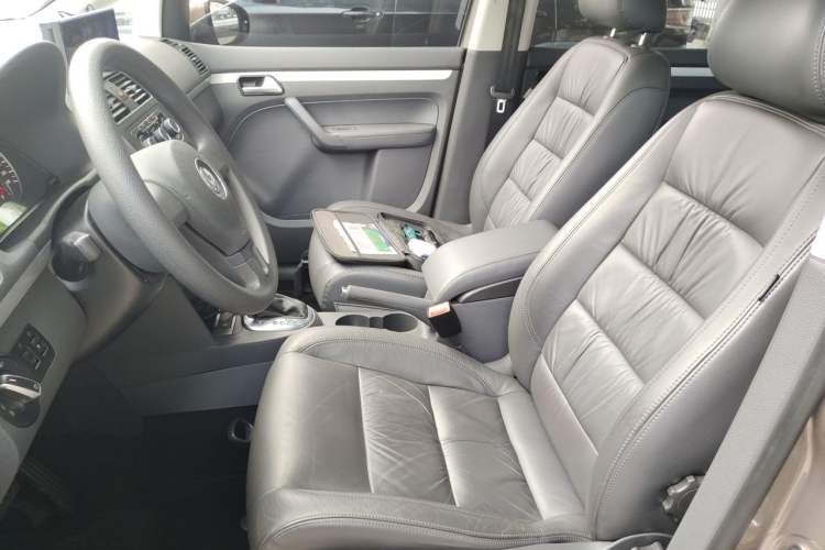 Used Volkswagen Touran 2015 1.4T DSG Comfort Edition 5 Seats Left Front Seat