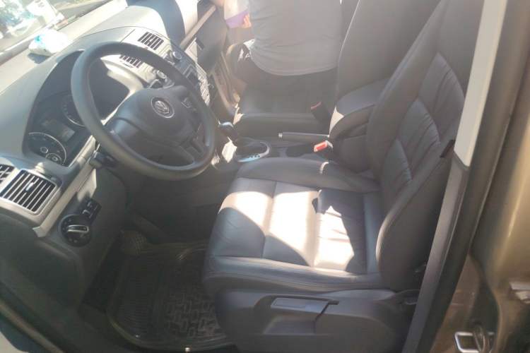 Used Volkswagen Touran 2015 1.4T DSG Comfort Edition 5 Seats Left Front Seat