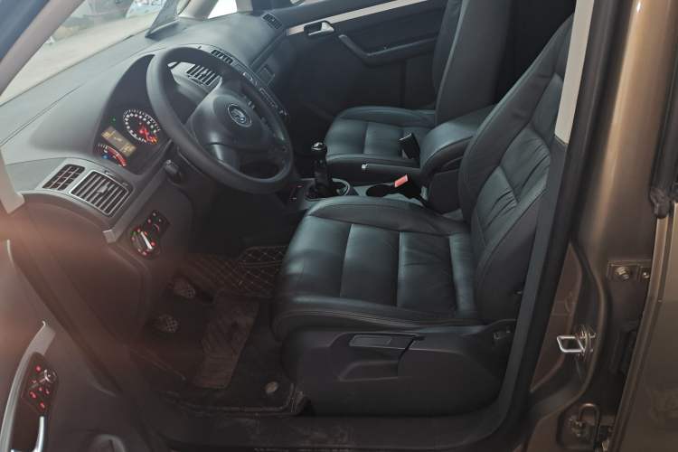 Used Volkswagen Touran 2015 1.4T Manual Comfort Edition 5-Seater Left Front Seat